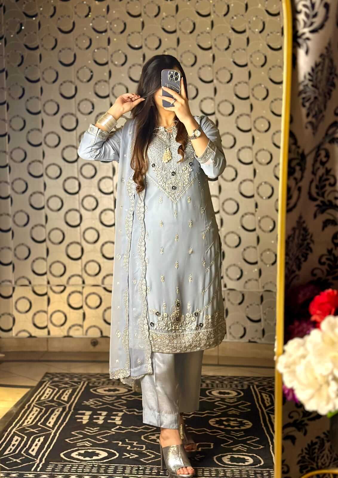 Women's Light Gray Chiffon Shalwar Kameez with handwork Complete Picture